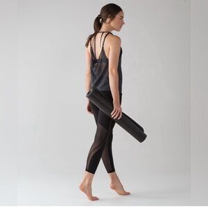 Lululemon revitalize tank 2 in one top and sports bra black mesh side panel